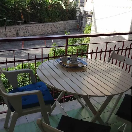 Top Sea Apartment